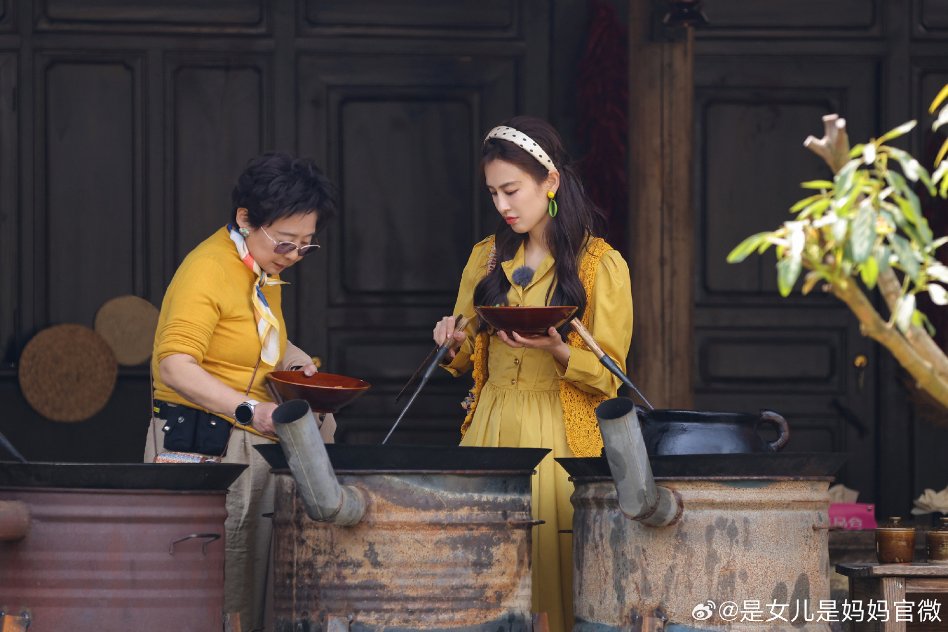 “星女郎”24岁闪嫁富商 妈妈看电视才得知