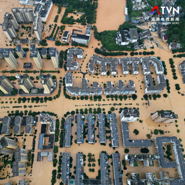 贵州榕江3天降雨量 足足下满46个西湖！　