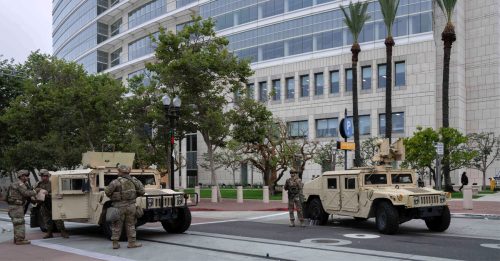 洛杉矶示威｜不顾加州政府反对 特朗普派陆战队进驻洛杉矶