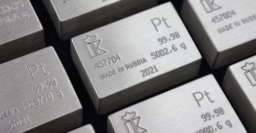 黑马贵金属崛起！单月劲涨28% 狠甩金银