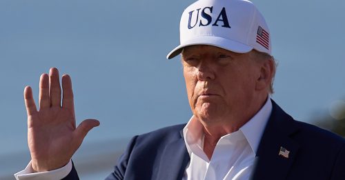 7月7日中午起发送关税信 特朗普：挺金砖国反美再课10%