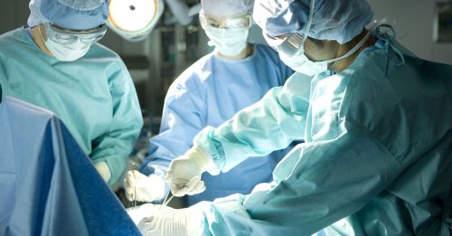 男子翻云覆雨突然“啪”一声 医生手术发现阴茎严重撕裂