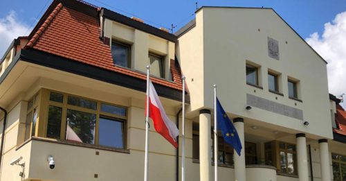 俄下令关闭 波兰总领馆