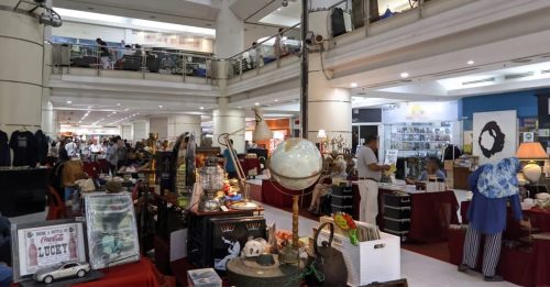 “进去后不想出来”“出来钱包空空” 灵市有这么一间 “魔性商场