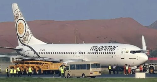 缅甸客机飞昆明 降落时起落架折断！
