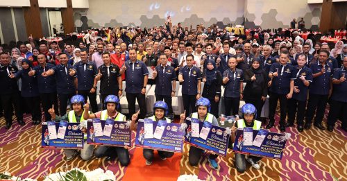 系安全带执法范围 拟扩大至 高等 大专 巴士