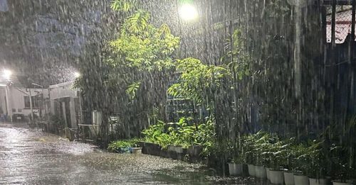 马尼拉大雨停班停课 淹水塞车状况连连