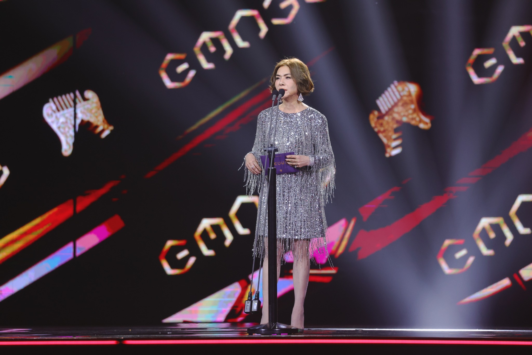 吕士轩夸张清芳是嘻哈圈的明牌。