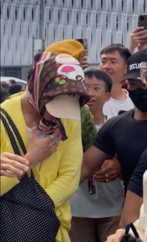 铁粉揭穿假GD为大马网红Jiasong所扮。
