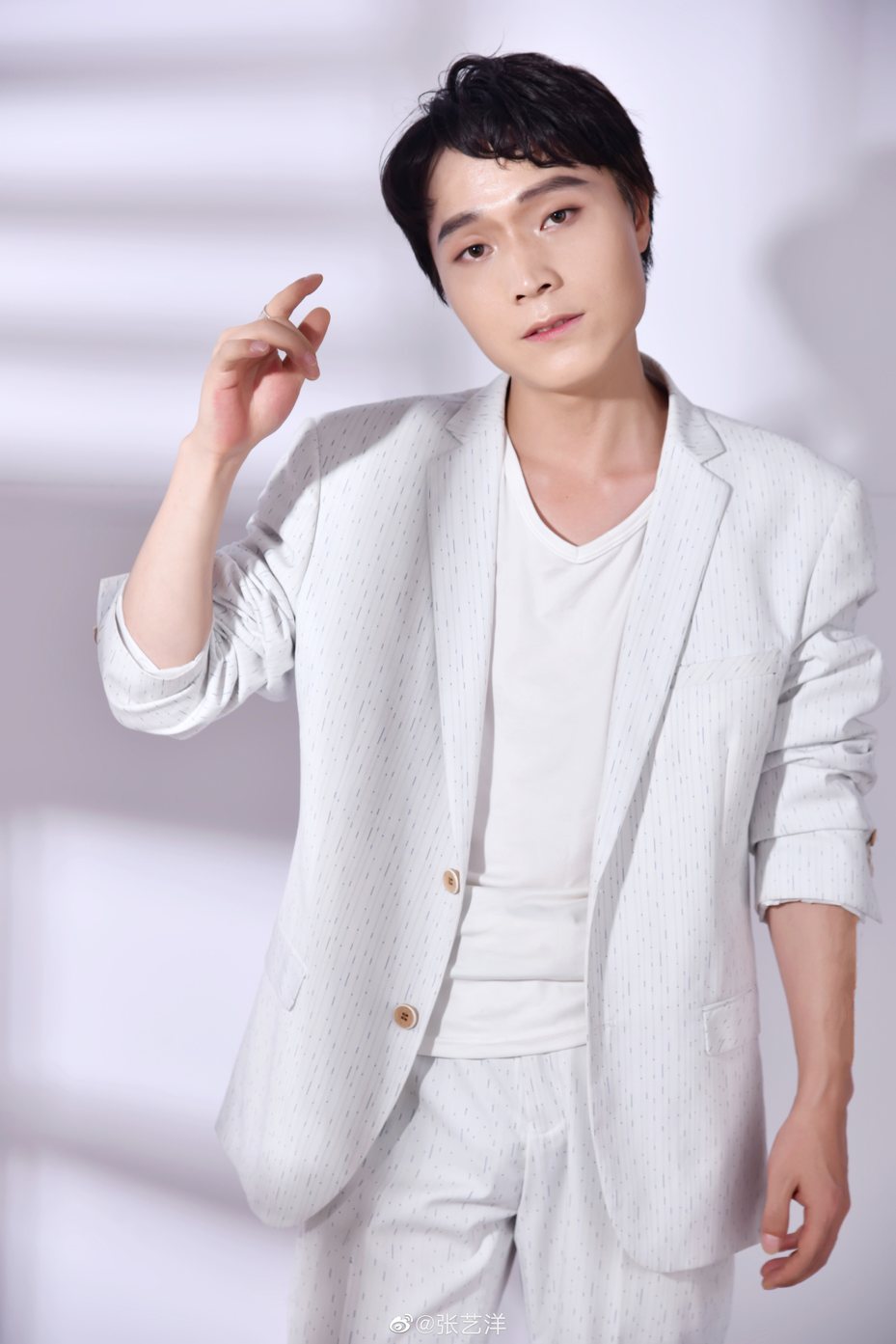 张艺洋成中国首位遭判死刑艺人。