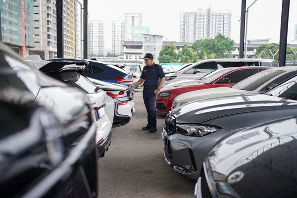 未更新车险路税 陆交局大规模查豪车