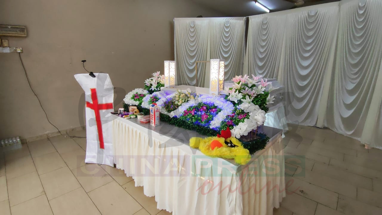 金马仑游遇死劫｜16岁女死者父母 车祸后才知女儿去金马仑