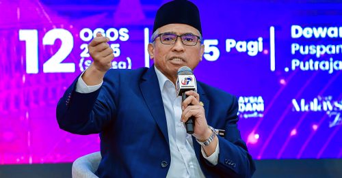 三苏阿兹里提醒公仆 善用社媒传达正面讯息