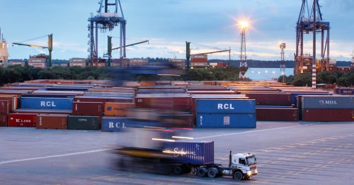 7月出口增长6.8% 贸易额创单月新高