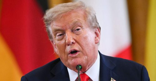 特朗普自称战争英雄 言论被斥疯狂