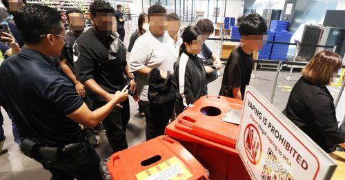 新加坡大力防堵电子烟 5天起获逾850电子烟和配件