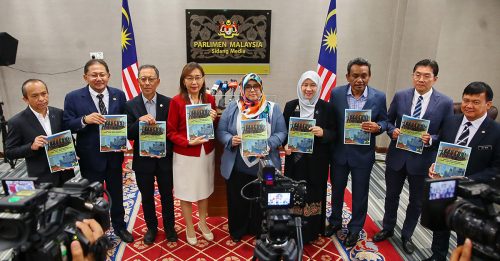 公账会揭土地管理30年未更改 建警局地低价卖发展商