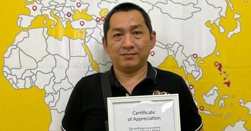 老妇危急 电召车及时出手 华裔司机获高度赞扬