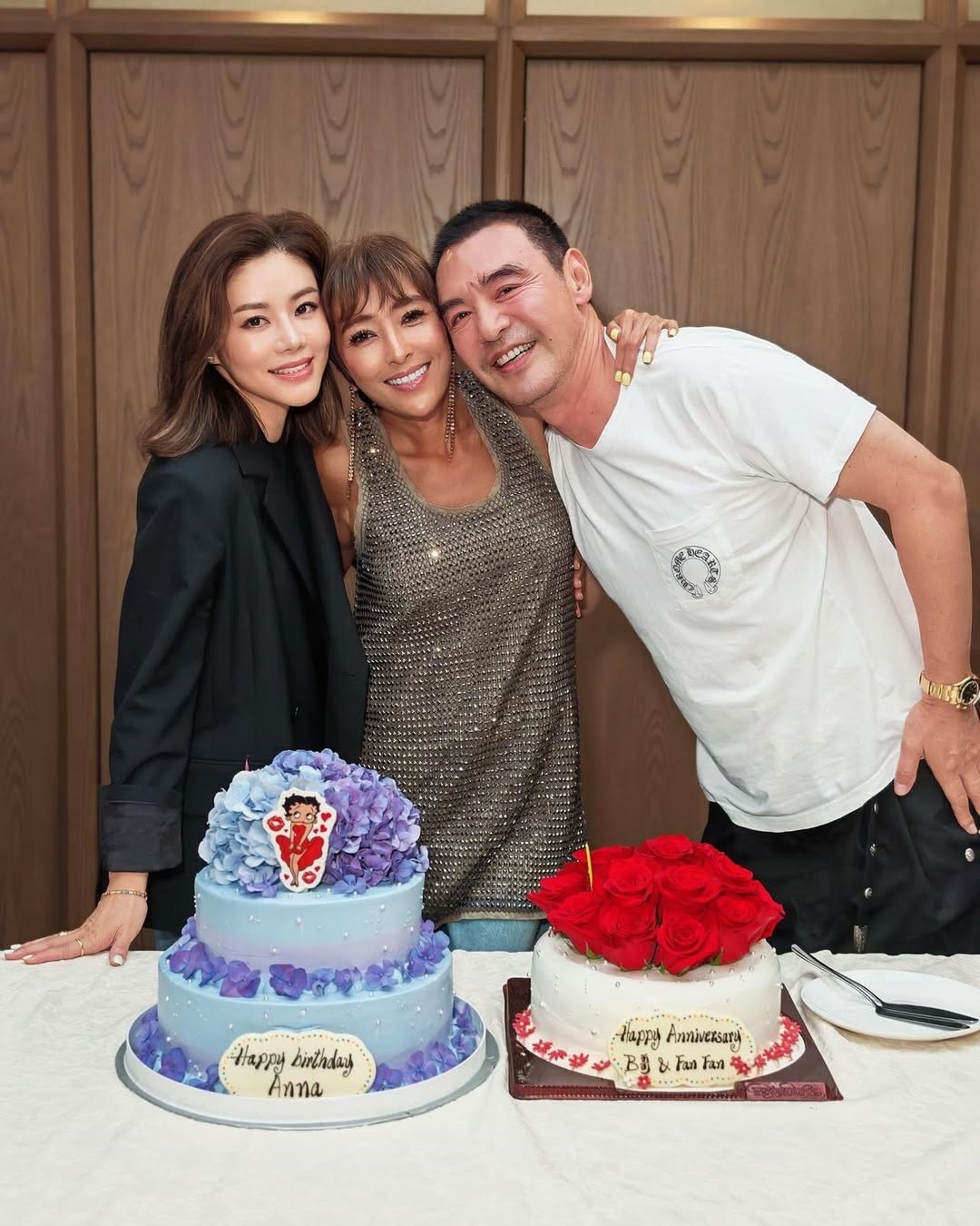 锺镇涛与太太范姜。