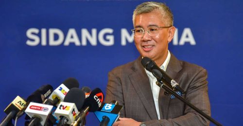 美国对等关税｜美国降关税条件之一 花406亿 增购30波音