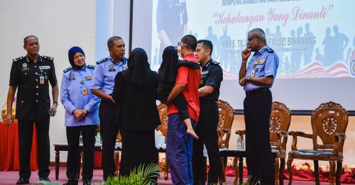 监狱局国庆日特赦 626囚犯获有条件释放