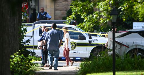 美明尼苏达校园枪击案 FBI列为恐怖行为与仇恨犯罪调查