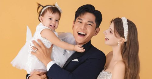 祖雄边拿碗边滑手机 汤洒女儿身 吓坏佳娜