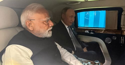 搭普汀豪车畅谈50分钟 莫迪：14亿印度人盼你来访