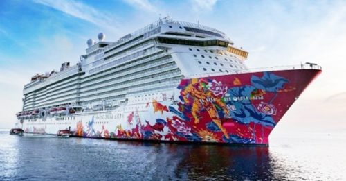 云顶梦号救援小船 成功救起一遇险者