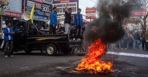 印尼示威骚乱未息 经济损失逾2.3亿