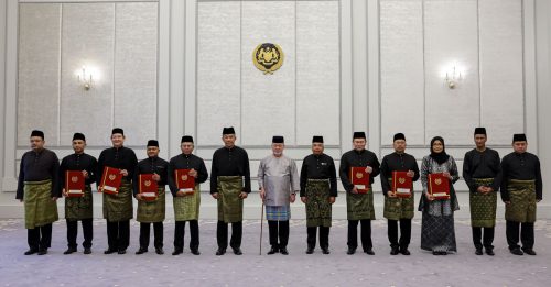 元首颁委任状 予7驻外大马使节