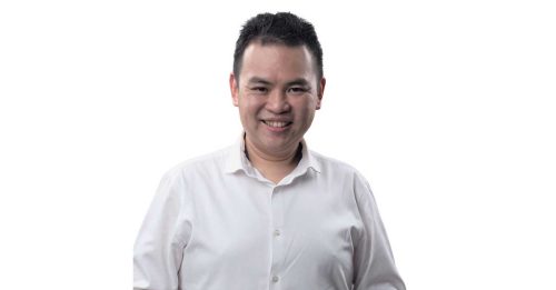 抨马华因没官位扯后腿 张哲敏叹：自毁前程