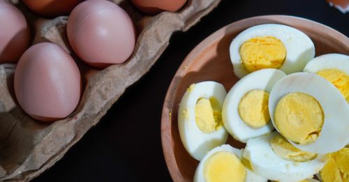 老人每天吃鸡蛋会短命？医生揭最佳食用数量