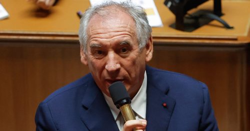 未通过议会信任投票 法国总理贝鲁将辞职