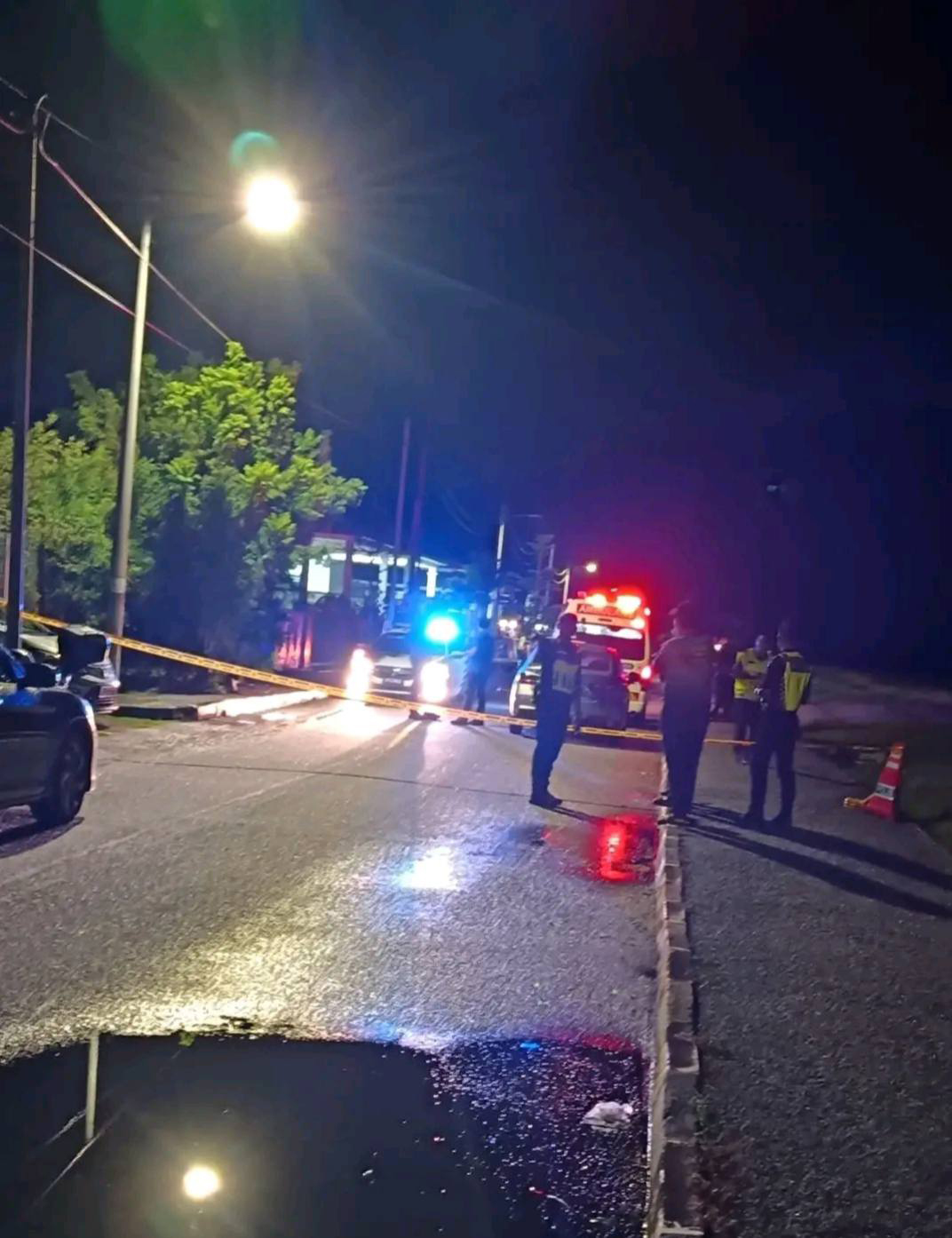 命案传出后，大批警方到场展开调查。