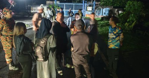 攀日来峰遇雨 受困失联 4人22小时后安全获救