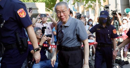 交保遭撤销柯文哲出庭 称宁做曼德拉不做伍子胥