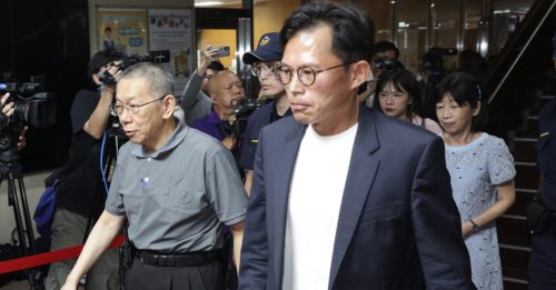 法院裁定 柯文哲维持交保