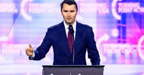 柯克案变“造神运动” 共和党推国家纪念日