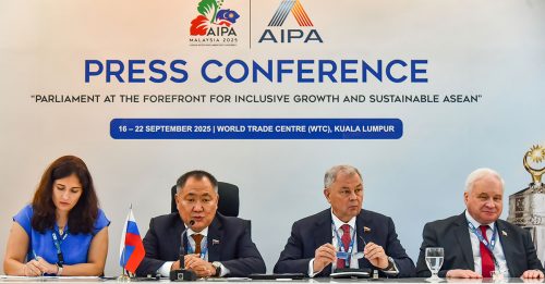 第46届东盟国会大会｜加强区域合作伙伴 俄代表团赞大马发挥领导力
