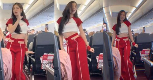 空姐打扮火辣 机上扭腰热舞