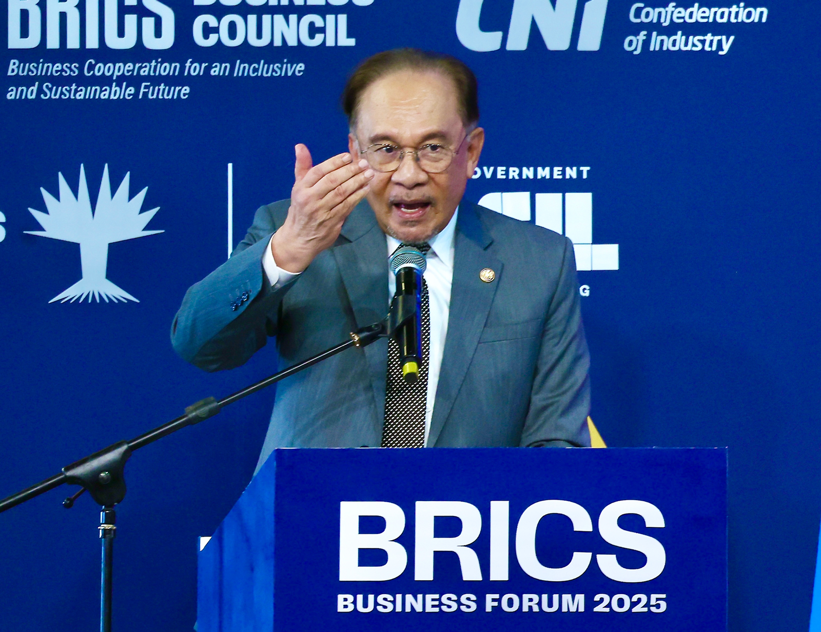 安华(图:马新社档案照)