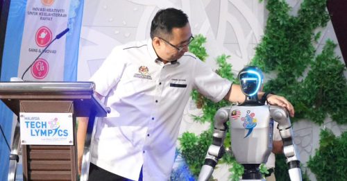 大马科技奥林匹克 首个人形机器人叫“Nexora”