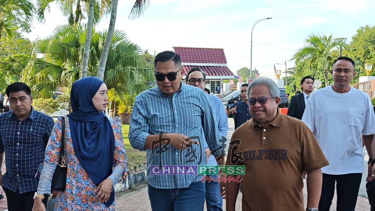 阿克马案过堂 庭外不复热闹