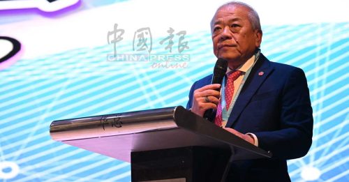 华总改选｜吴添泉祝贺“林颜配” 盼引领华总迈向新高峰