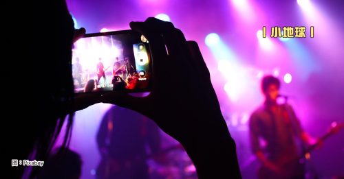 小地球｜小雪：松弛的夜，唱给手机听