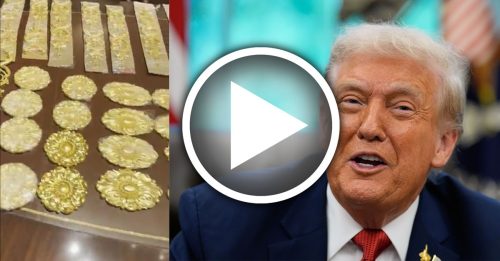 办公室内24K纯金装饰 特朗普拍片炫耀