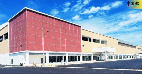 玻将迎来首间戏院 穆斯林男女分开坐