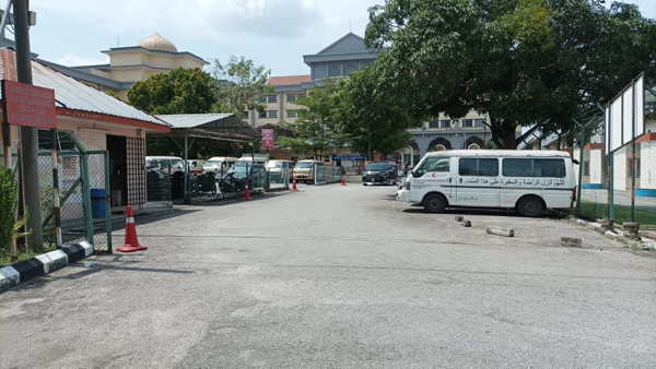 傅瑞桃遗体至今还停放在太平间。