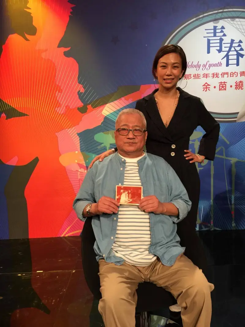 萧敬腾经纪人兼老婆Summer（右）与爸爸林光宁。